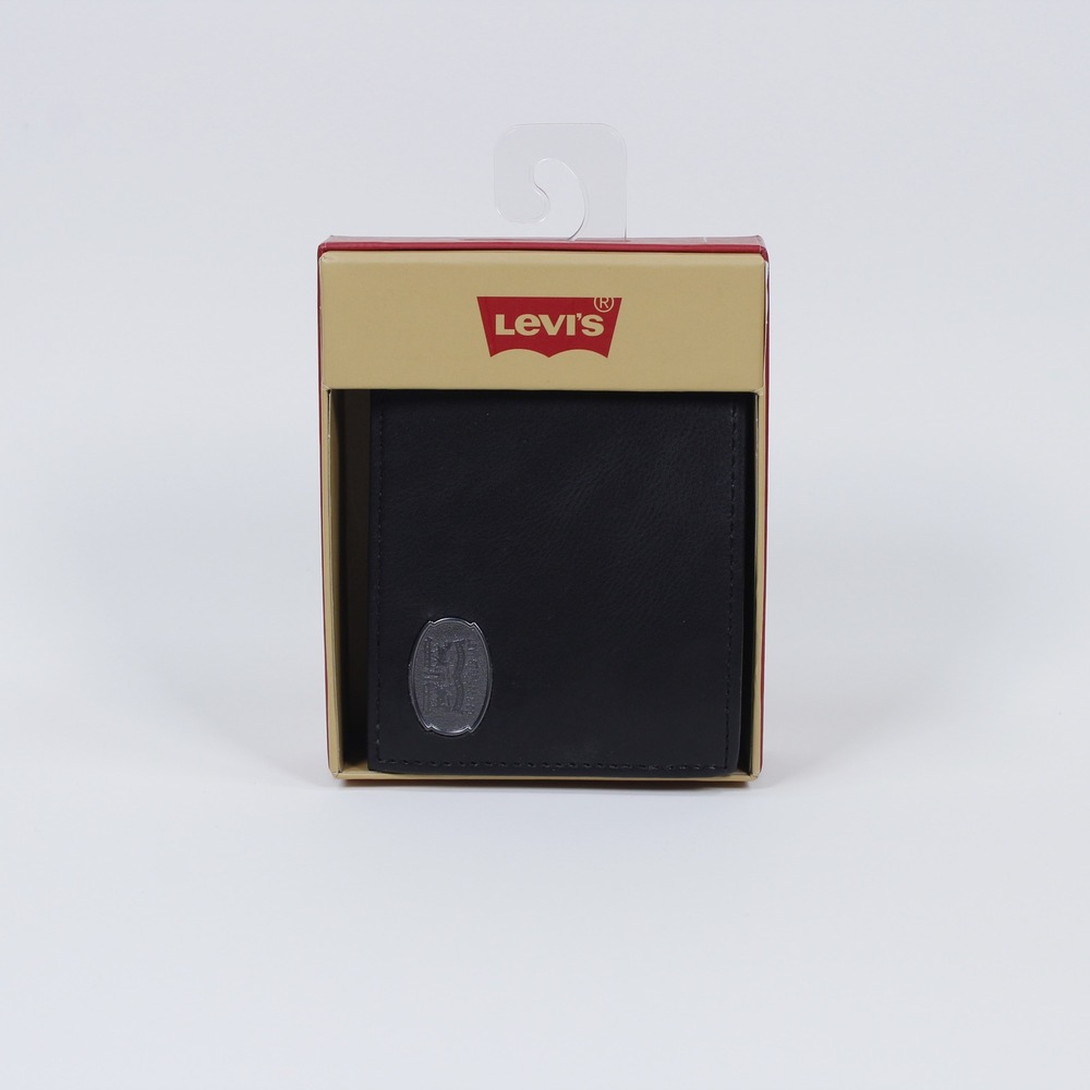 Levis Men's Black Leather Extra Capacity Trifold Wallet Metal Logo Emblem NIB